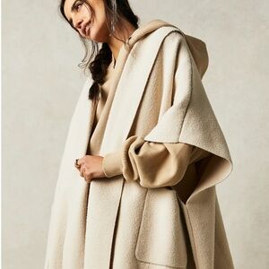 🚨 SOLD 🚨NWT All I Need Cozy Hooded Duster, OS, Creme Retail $98
